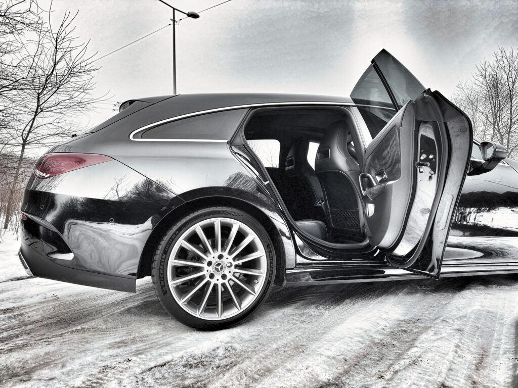 tył bez ramek Mercedes CLA 4Matic AMG