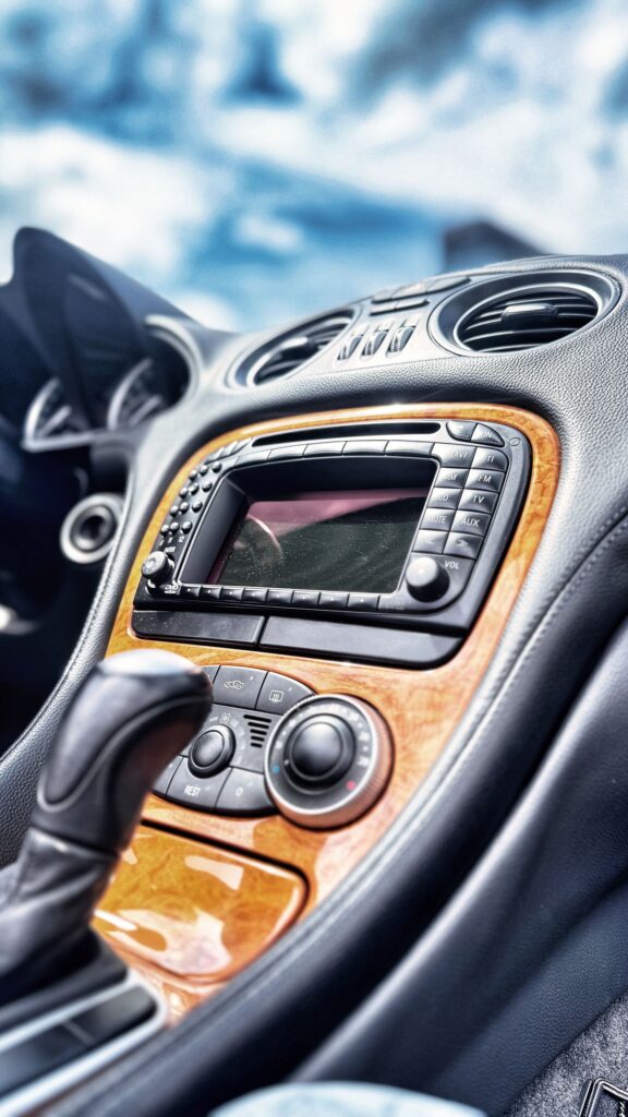 16 system Command Mercedes-Benz