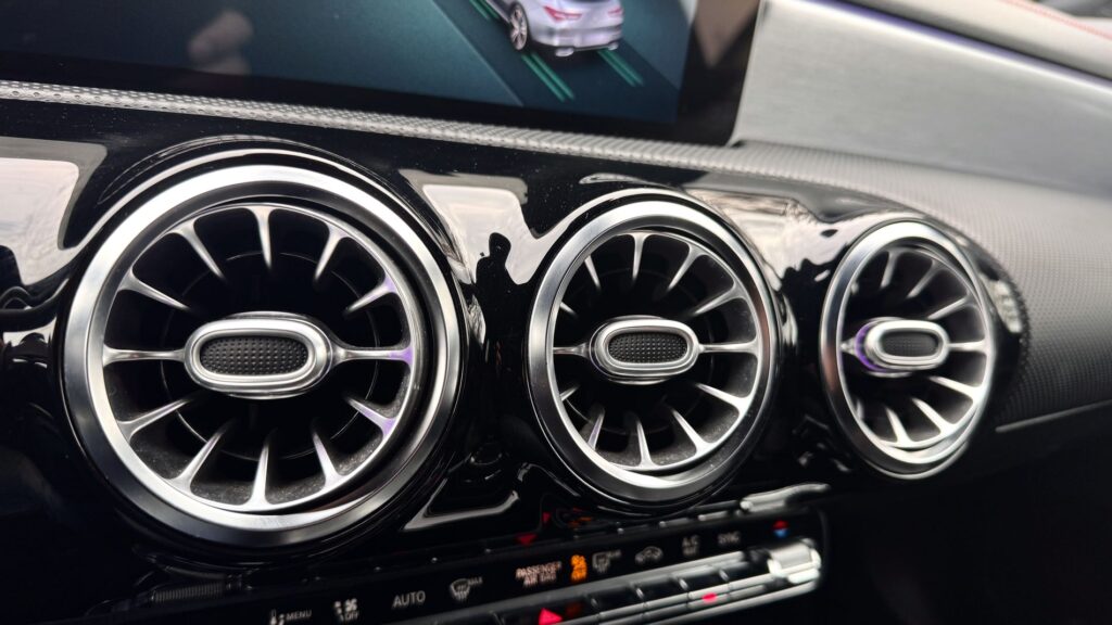 Mercedes CLA 200 4Matic AMG Line