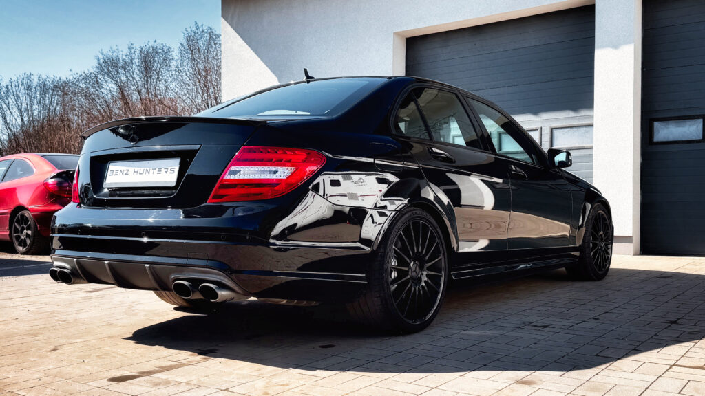 Mercedes C63